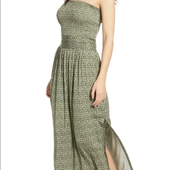 Boutique Dresses & Skirts - Strapless Smocked Bodice Easygoing Breezy …